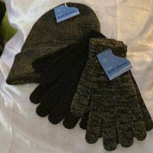 🖤NWT Just Too Awesome Bundle Beanie & 2 Pairs Gloves 🖤Black Beanie  🖤